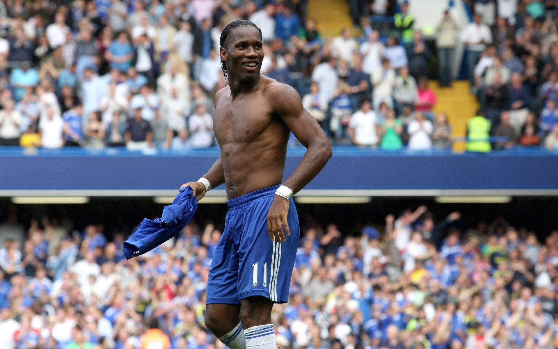 半场两球闪耀!克鲁皮双响炮击溃水晶宫,伯恩茅斯客场气势如虹